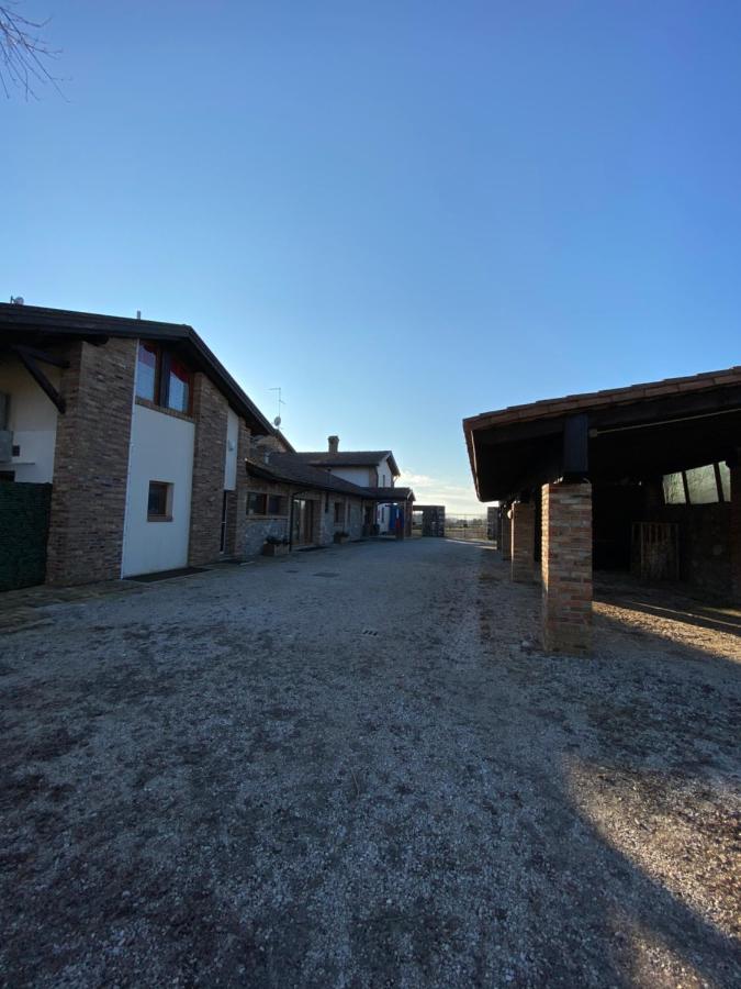 Qui Wolf Udine Collalto Exterior foto